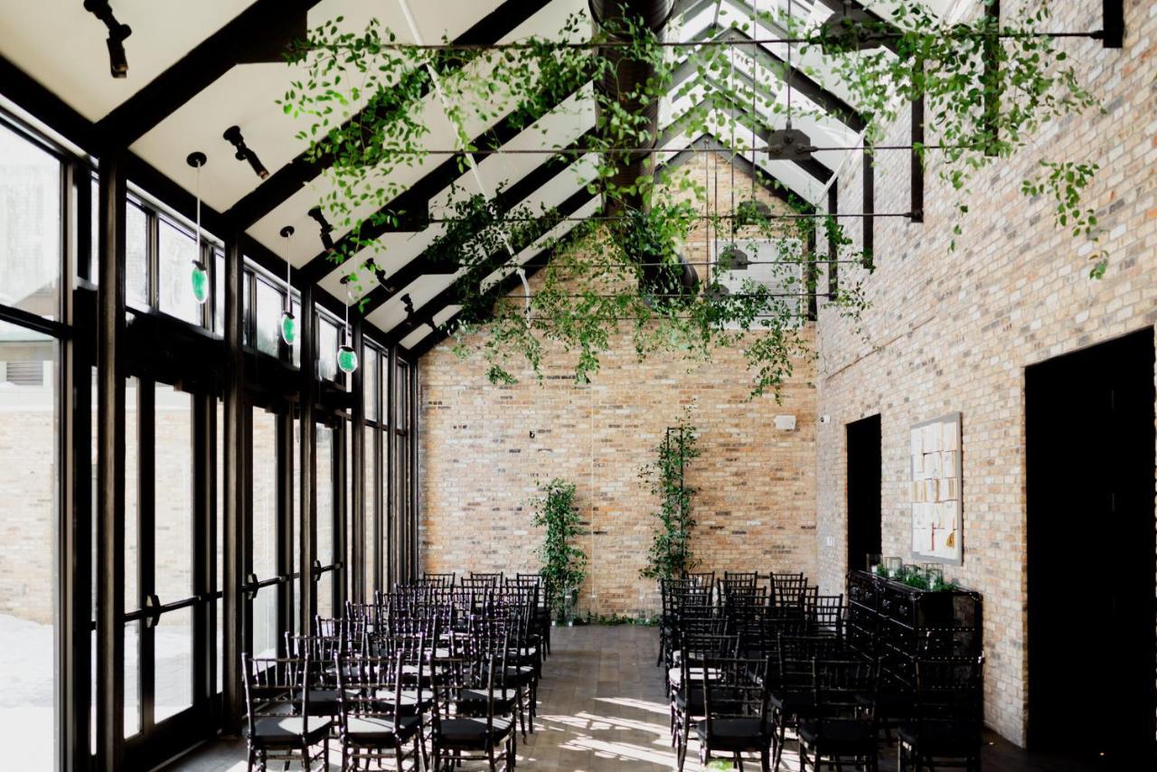 Surety Hotel Des Moines Bagian luar foto