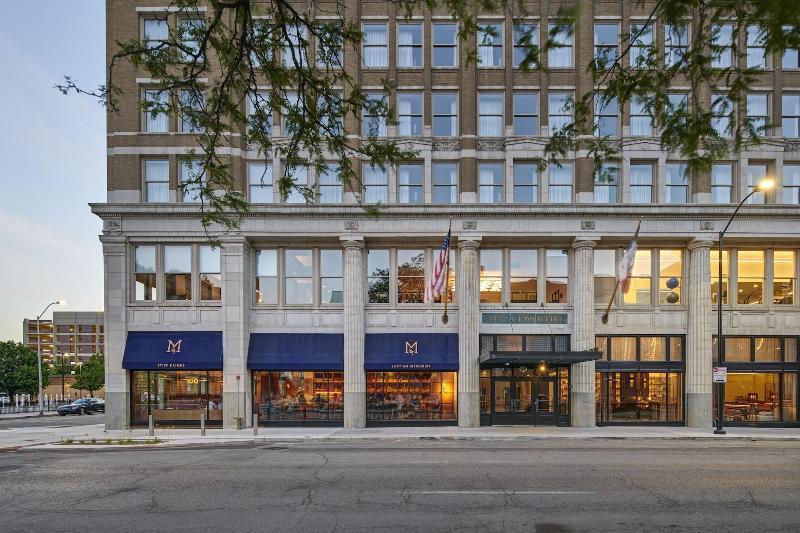 Surety Hotel Des Moines Bagian luar foto